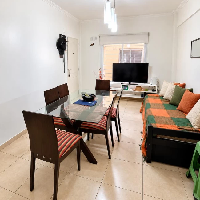 Departamento 2 ambientes con cochera en Morón centro en venta