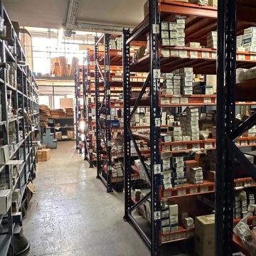 Venta Depósito c/ local y oficinas en Venta 380m² - CABA