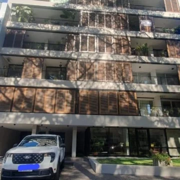 Departamento en venta - Palermo - Frente con balcón