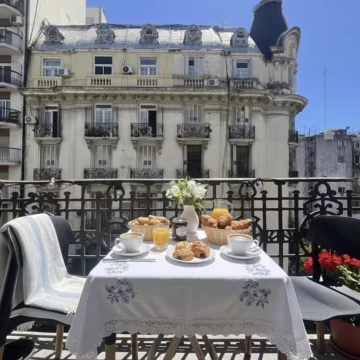 Departamento en Fraces en San Cristobal. Cinco dormitorios, vista a la cúpula del Congreso