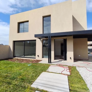 Casa en Funes