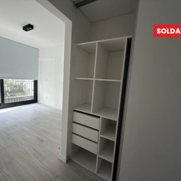 Departamento en Belgrano, 3 ambientes al contrafrente en alquiler.