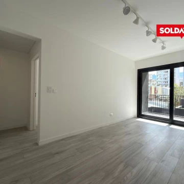 Departamento en Belgrano, 3 ambientes al contrafrente en alquiler.
