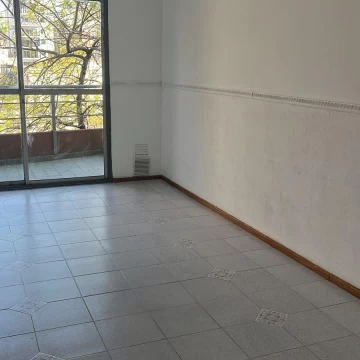 Departamento con balcon Barrio Lourdes Rosario. Ideal Estudiante Medicina UNR