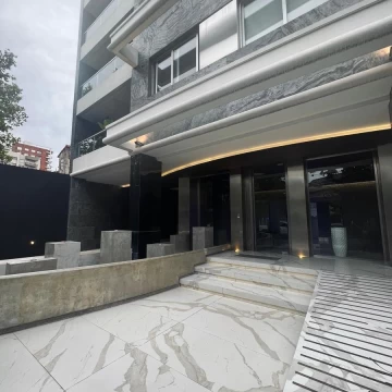 Venta Dpto 2 amb con cochera en Ramos Mejia