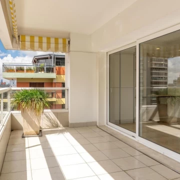 VENTA DEPARTAMENTO 4 AMBIENTES C/ BALCON Y COCHERAS - BELGRANO