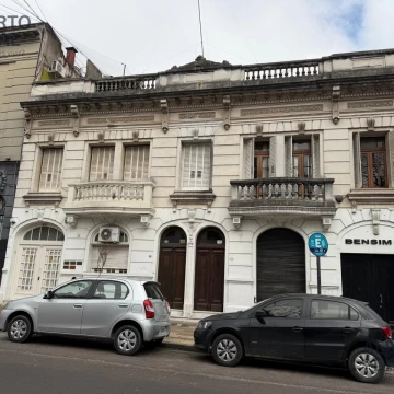 Local centrico en  La Plata