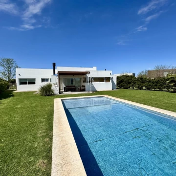 Casa en El Canton