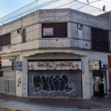 Local en Esquina Doble Vidriera - Lope de Vega y Cantilo - Devoto