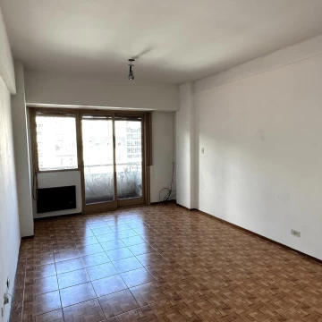 monoambiente con balcon en alquiler - Barrio Norte