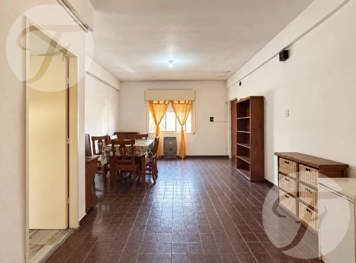 DEPARTAMENTO 3 AMBIENTES CON COCHERA EN ZONA CÉNTRICA DE SAN PEDRO