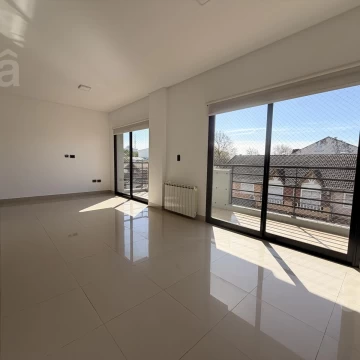 Departamento 3 ambientes - Venta -  Excelente distribución - Villa Ballester