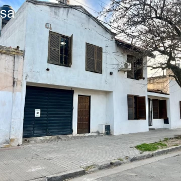 VENTA EN BLOQUE ALTA CORDOBA CASA, 3 DPTOS Y LOCAL