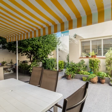 CASA. LOTE PROPIO. MULTIVIVIENDA. CABALLITO NORTE