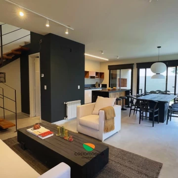 Duplex 2 dormitorios en Zona Sur - Jardin Hipodromo