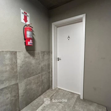 1790802766.jpg