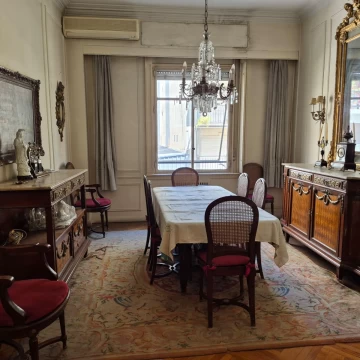 Departamento 4 ambientes en venta en Recoleta