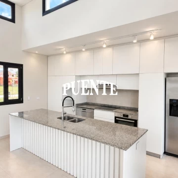 Casa en Venta en Fincas Joven - Canning - San Vicente