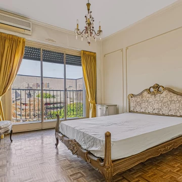 Venta 4 Ambientes Frente Recoleta Con Dependencia Doble Circulación