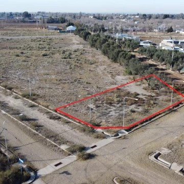 Lote de 471m2 sobre Av. Florida  - Bº Solares de Viñuela