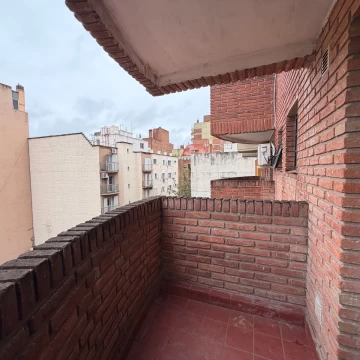 Departamento en Venta . Proximo a Ciudad Universitaria . Con Balcon!!!