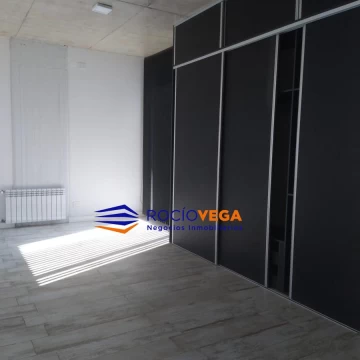 1790861090.jpg