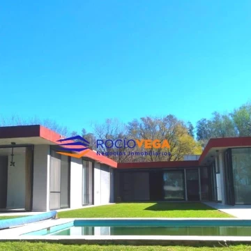 1790861105.jpg