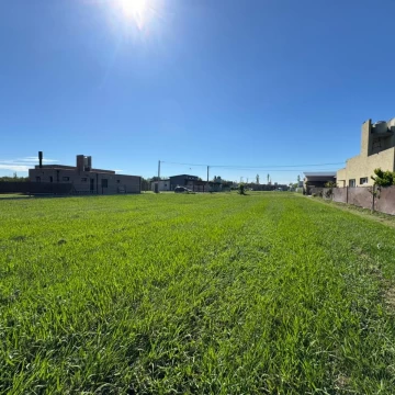 Terreno en venta en Roldàn a mts de Autopista Rosario - Còrdoba 