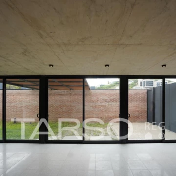 CASA EN VENTA EN VENTA-TRES DORMITORIOS-UNA SOLA PLANTA-A ESTRENAR-LA CUESTA.