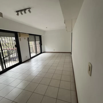 Departamento en Alquiler con cochera