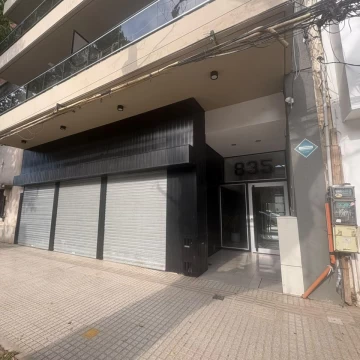 1790864235.jpg