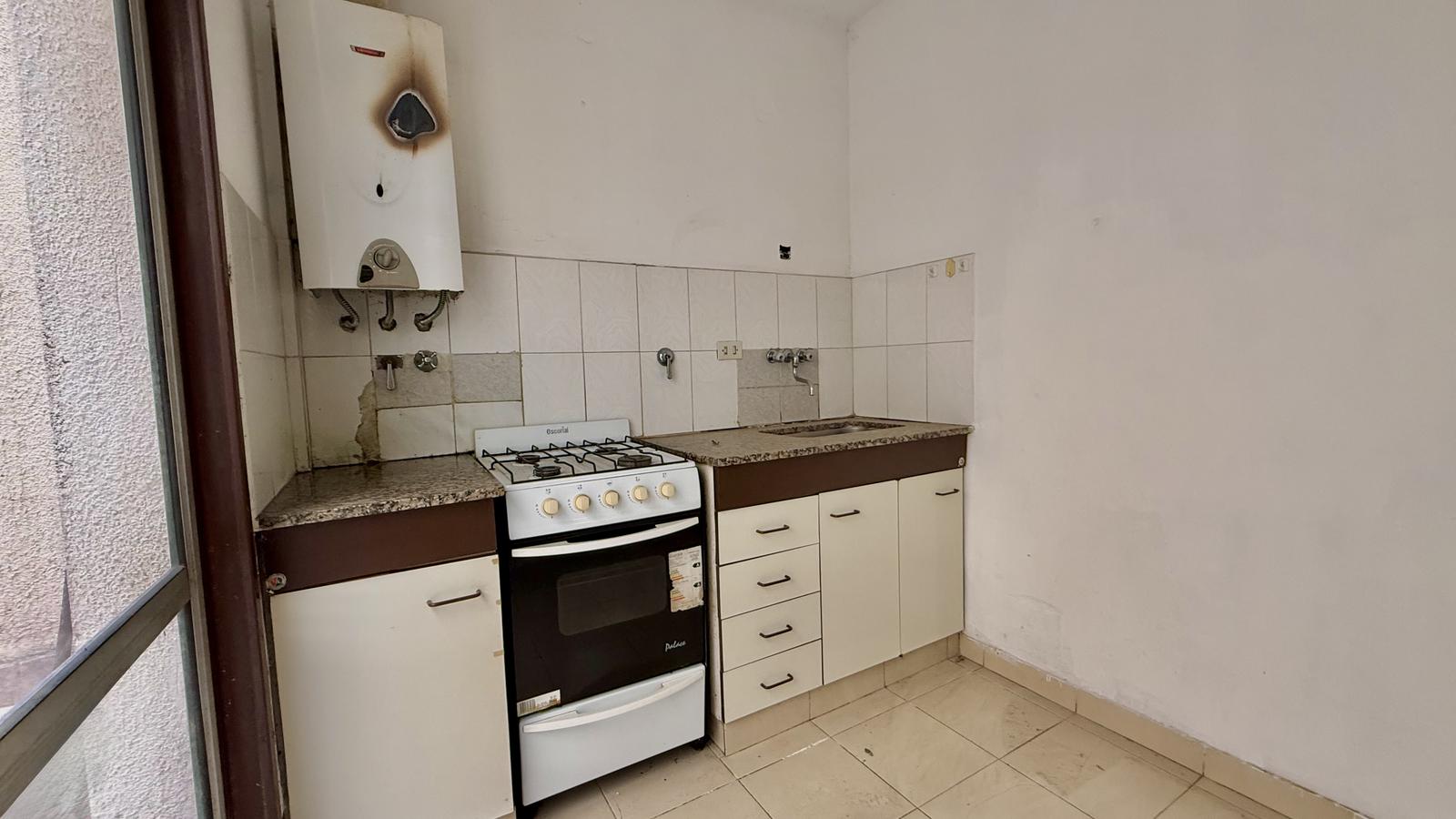 Departamento de 1 dormitorio en venta - Ayacucho y Pellegrini, Barrio Martin