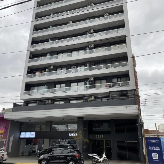 VENTA MONOAMBIENTE CON BALCON EN CASEROS, TRES DE FEBRERO
