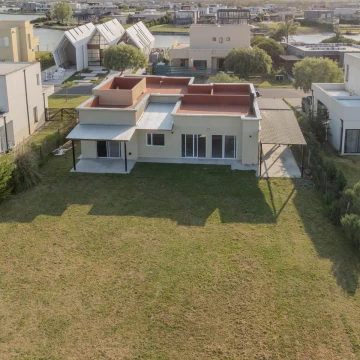 Casa en San Sebastian 5 Ambientes