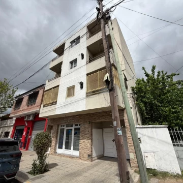 Alquiler departamento dos ambientes en Lomas del Mirador