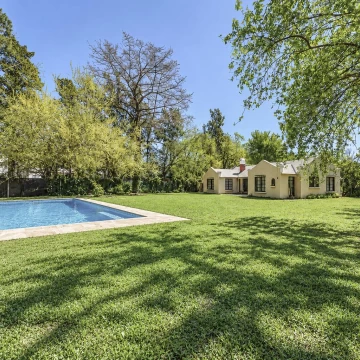 VENTA CASA PILAR 4 AMBIENTES EN EL ZORZAL CON PILETA