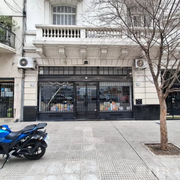 Local en Balvanera VENTA CON RENTA