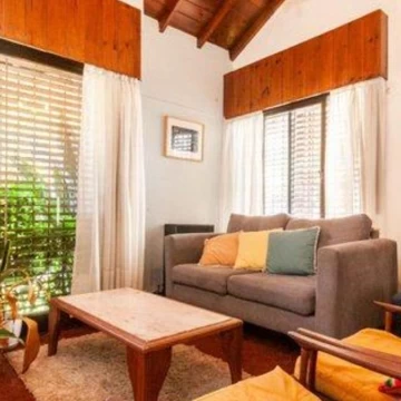 Venta Dúplex en Adrogue -4 ambientes-cochera para 3. Sin expensas-Apto crédito.