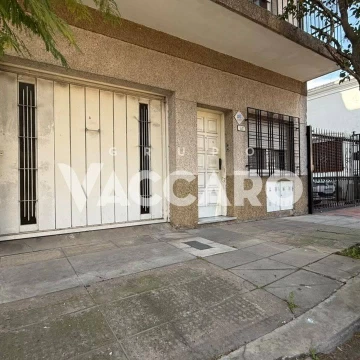 Alquiler de departamento 4 Ambientes en Castelar, Morón  