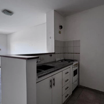 1790886255.jpg