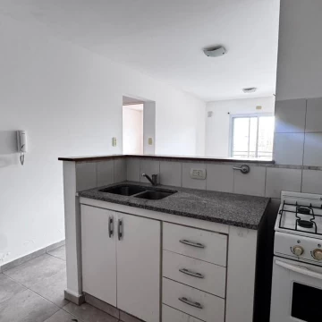 1790886256.jpg