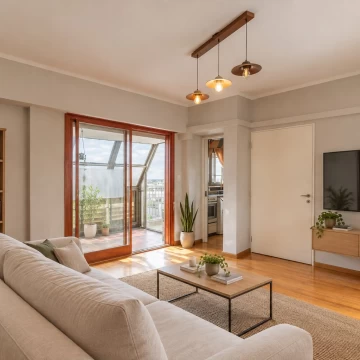 VENTA. DEPTO. 2 AMBIENTES. DEPENDENCIA. BALCÓN ATERRAZADO. MATADEROS.