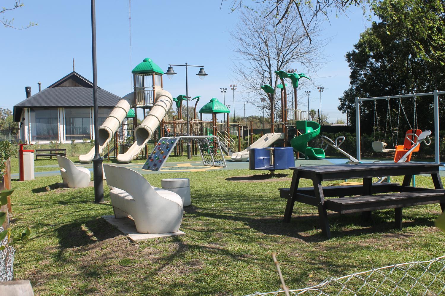 Juegos para niños en Area deportiva