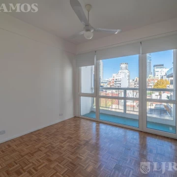 depto 3 ambientes piso alto   cochera   super luminoso