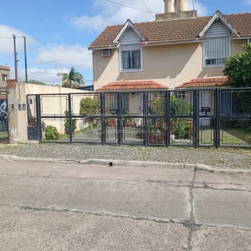 Casa en venta San Antonio De Padua 4 ambientes