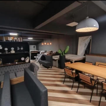 Local comercial / depósito de 300 m² en alquiler Brown 2318 Pichincha Rosario
