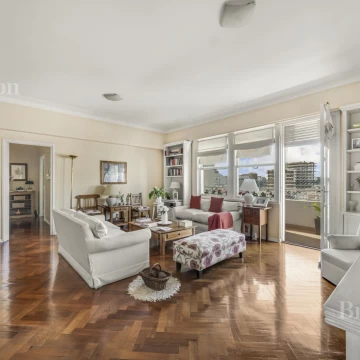 Venta departamento 4 ambientes en Palacio Los Gansos
