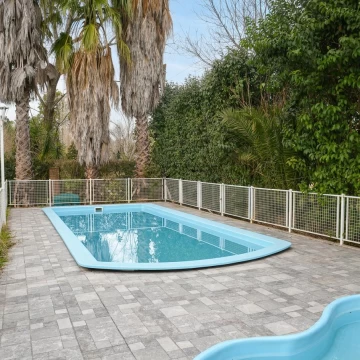VENTA DE CASA CON 1200M2 DE TERRENO - ÁLVAREZ