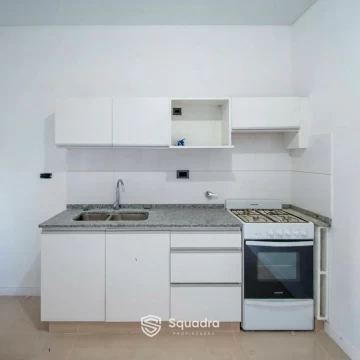 1790975533.jpg