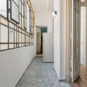 VENTA. DEPARTAMENTO 3 AMBIENTES CON ESCRITORIO. SAN TELMO